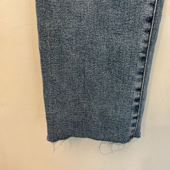 Evereve Distressed Button fly high rise jeans Size 30 EUC - Picture 6 of 11